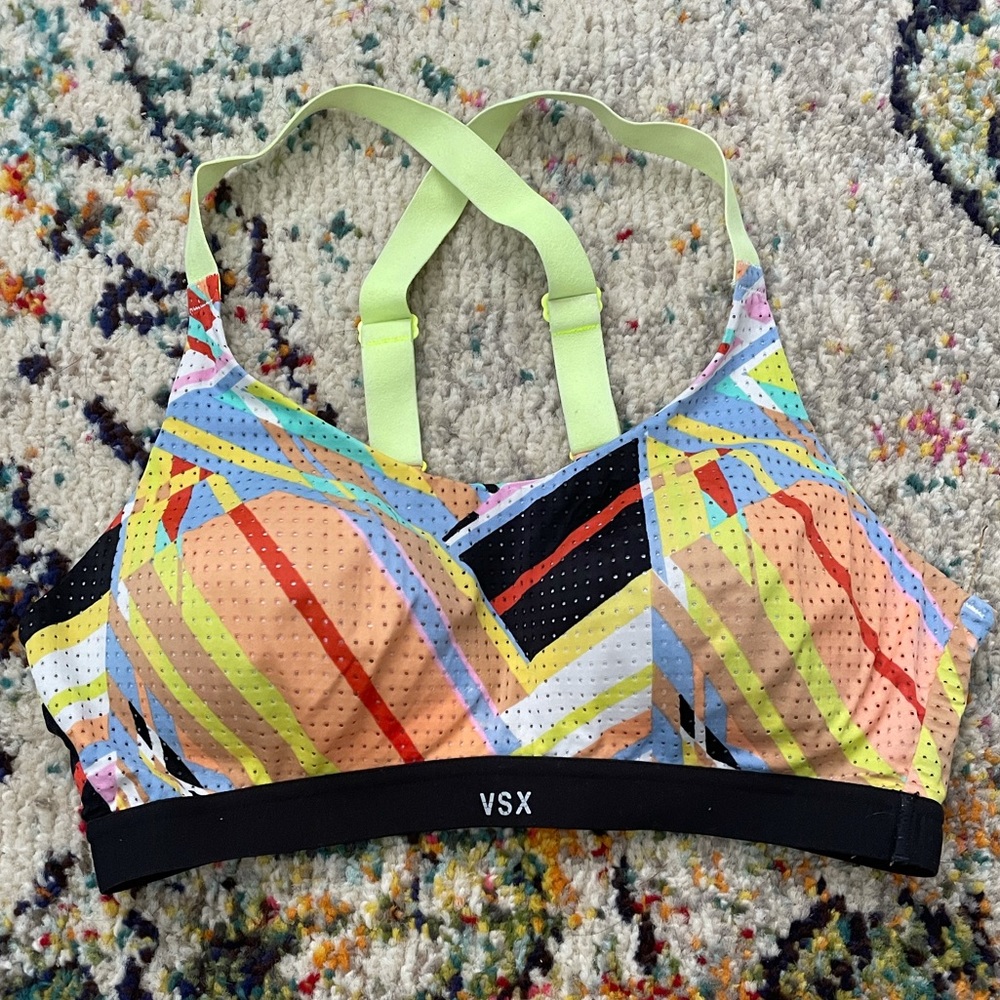 VSX Victoria’s Secret sports bra